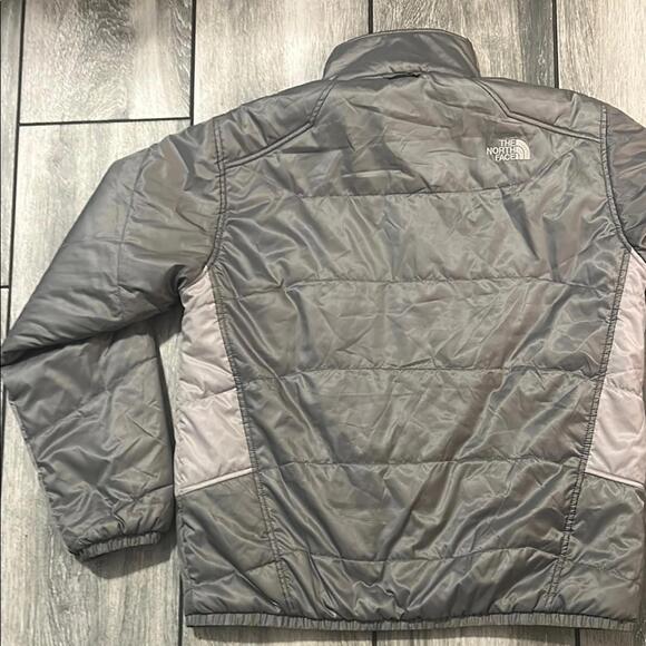 The North Face Men's Quilted Puffer Jacket - Picture 12 of 13